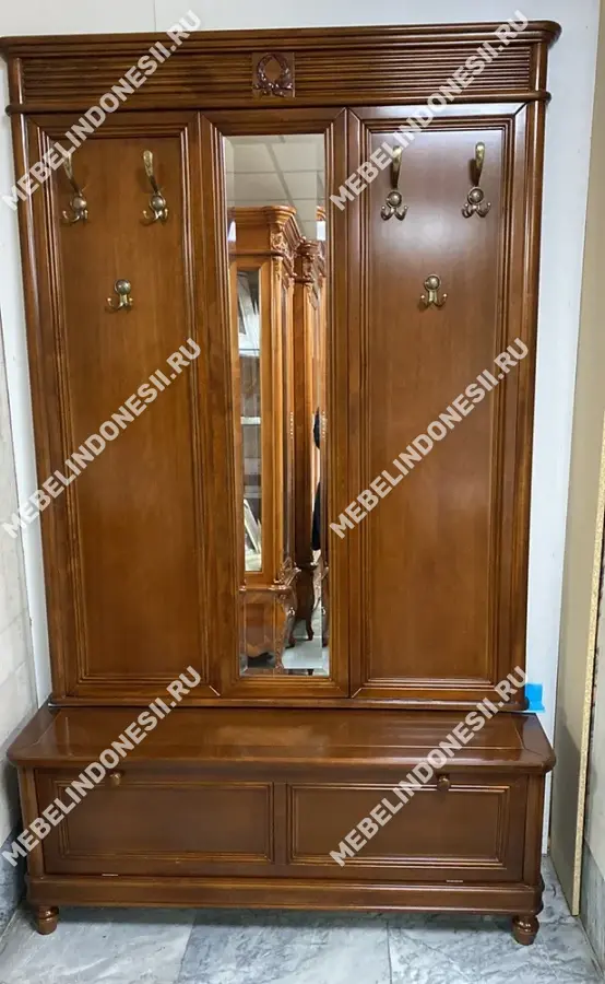 Панель для прихожей "Мария Сильва" Орех MS847  купить в интернет магазине Мебель из массива. Звоните +7 495 961-63-63 Вешалки для костюма из массива дерева